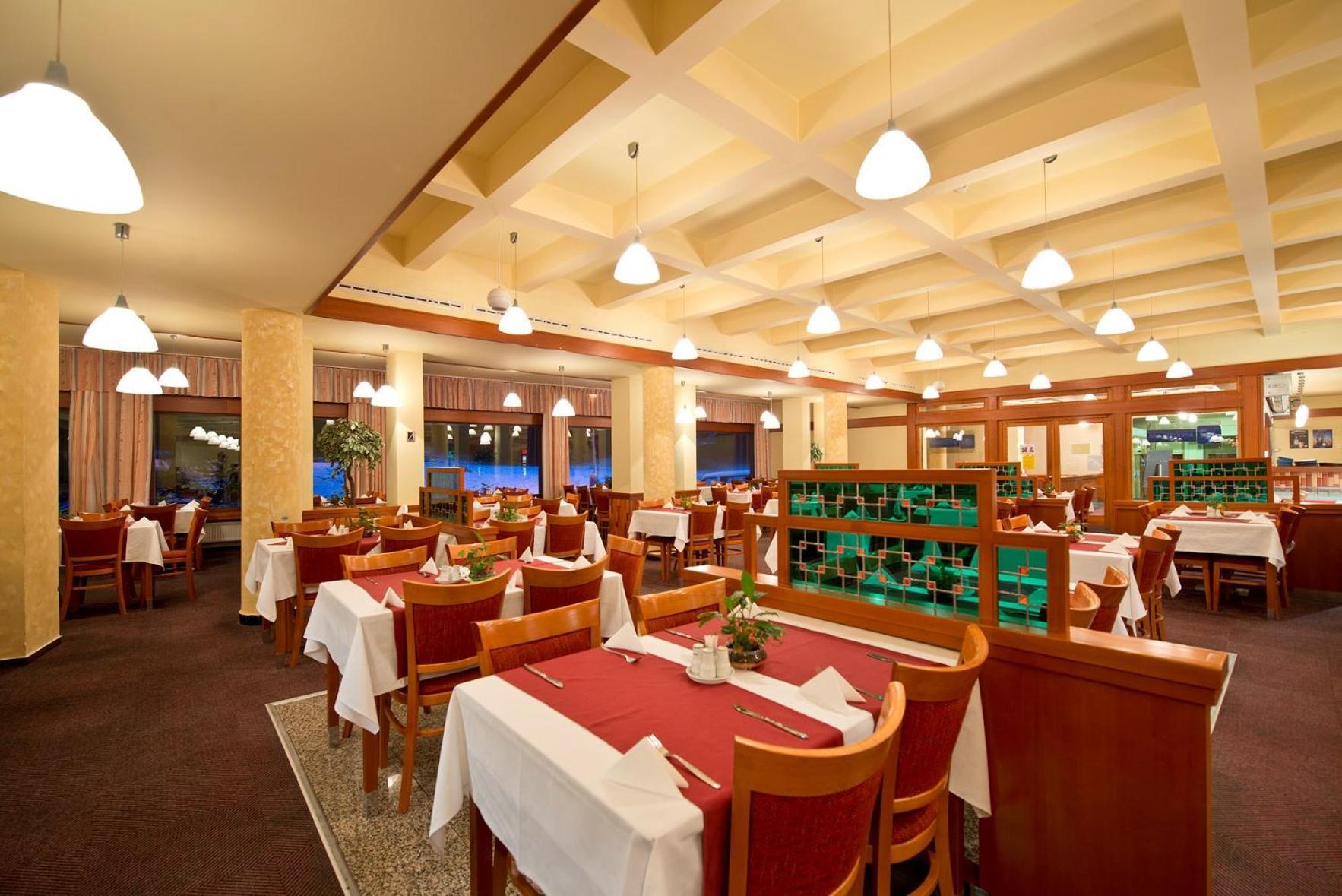 Hotel Sorea Snp Demanovska Dolina Bagian luar foto